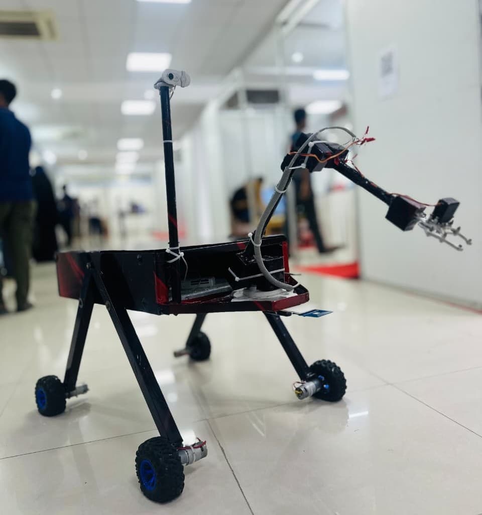 PHANTOM-X: Next-Gen Tactical Defense Rover